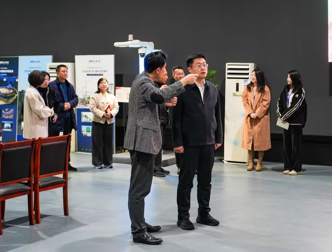 浦江縣,縣長,劉熙,一行赴滬,調(diào)研三思,以中國之光,點(diǎn)亮全球